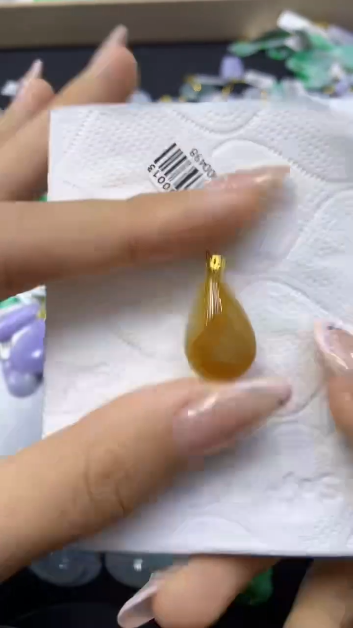 颈饰18K金镶嵌翡翠天然缅甸翡翠A货