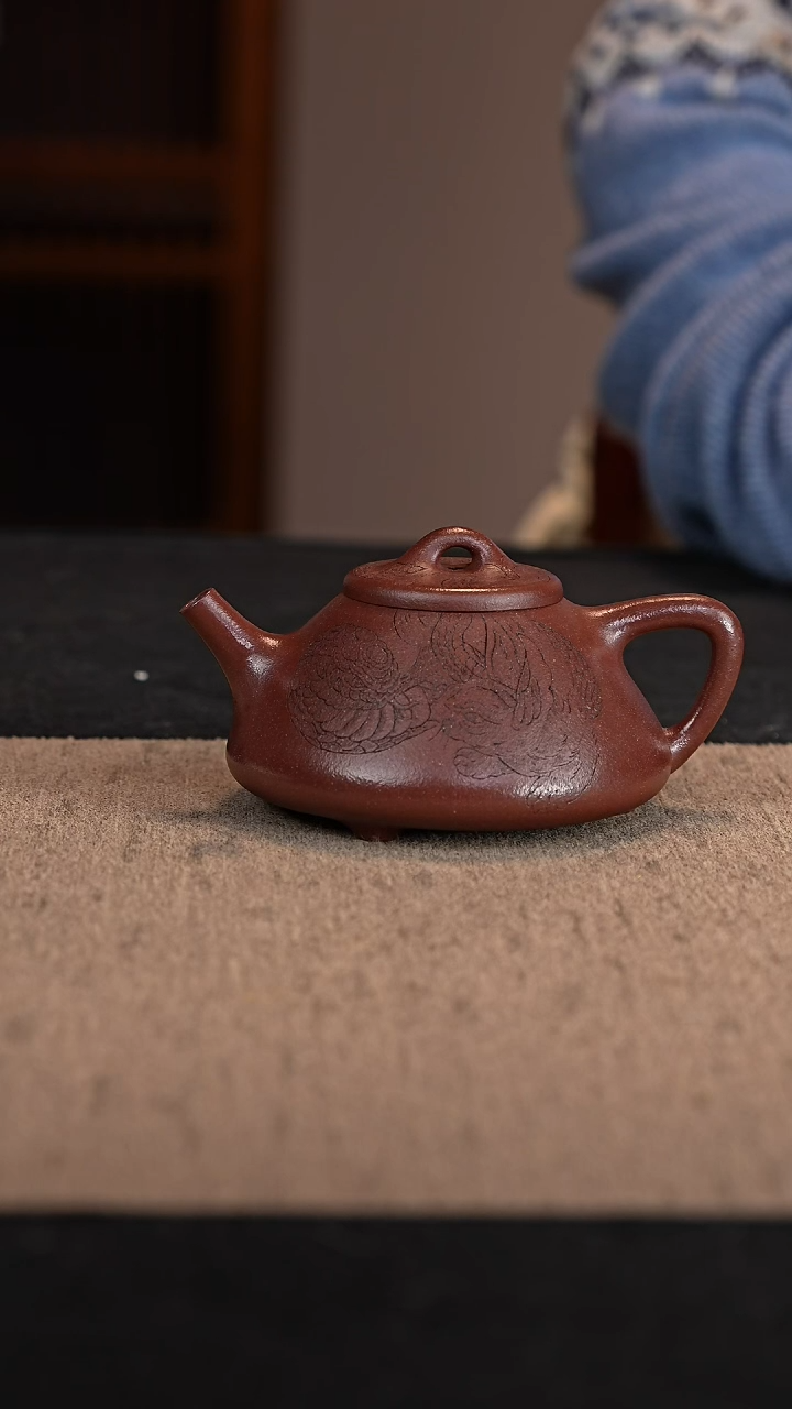 【闪购商品】紫砂茶壶二号井底槽青子冶石瓢