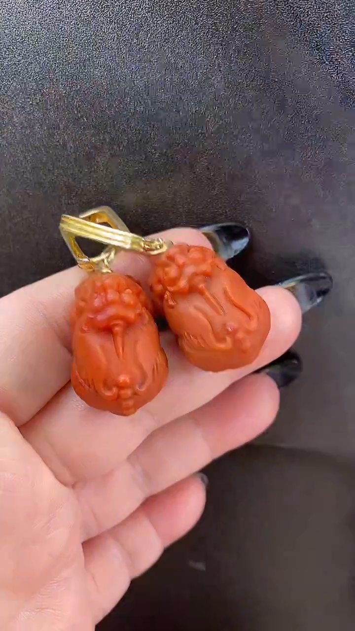 颈饰未镶嵌南红玛瑙耳环