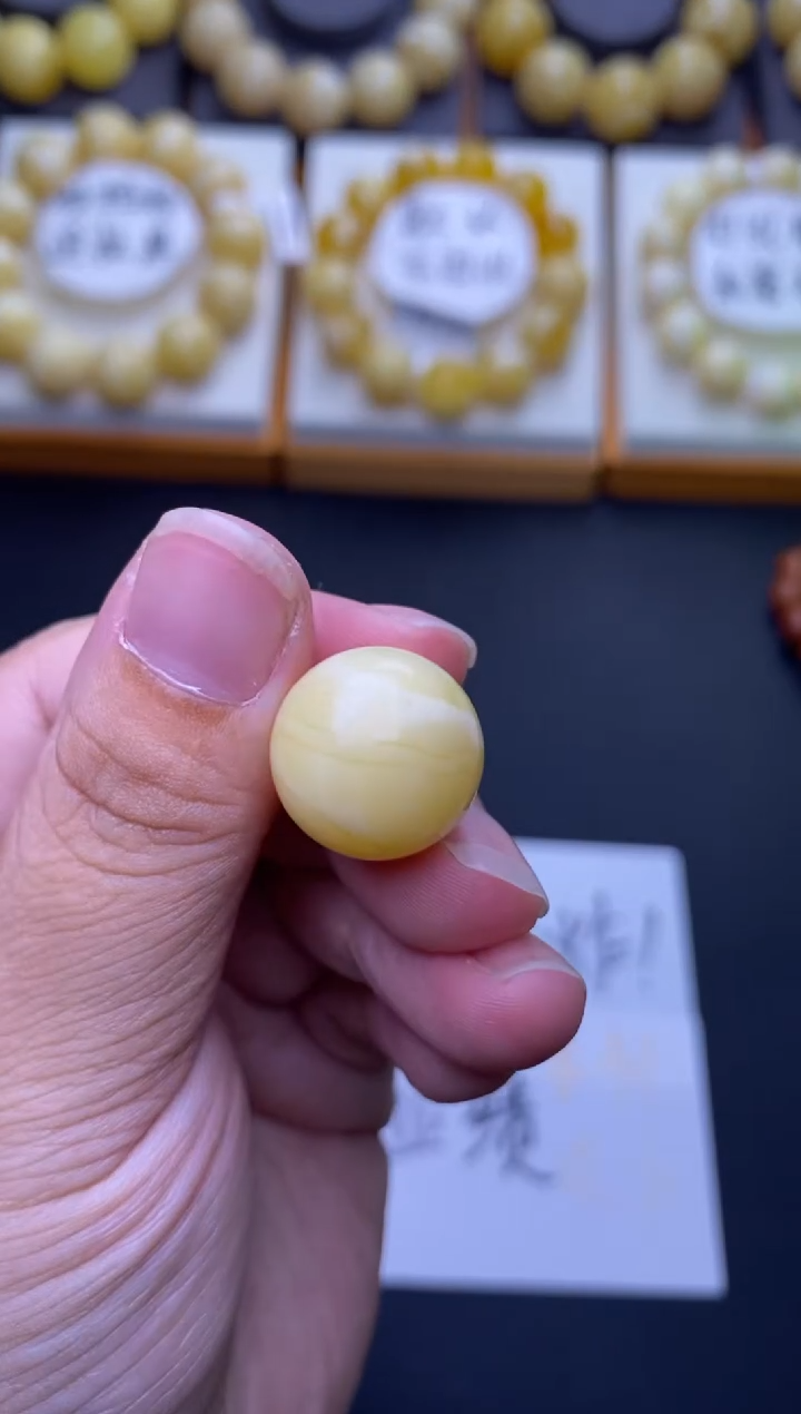 裸石琥珀未镶嵌大小姐珠宝严选102