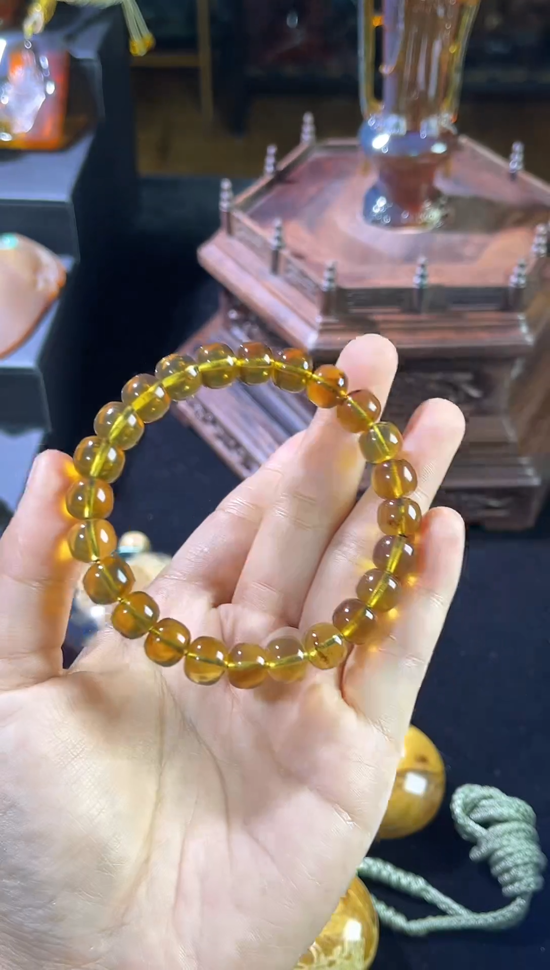 琥珀颈饰未镶嵌金棕老型手串9.5+mm10.3g