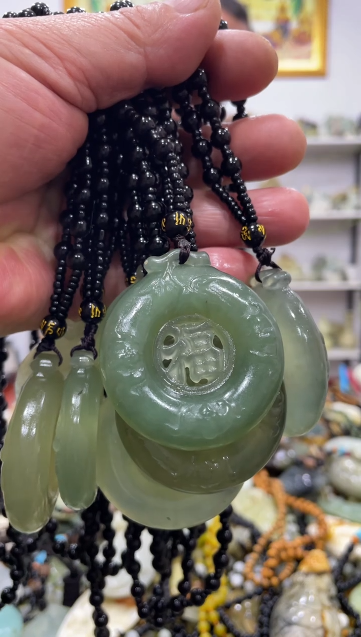 【闪购商品】岫玉吊坠未镶嵌多样性发货其中发一件