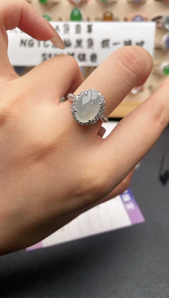 银S925镶嵌戒指翡翠一物一证一礼盒