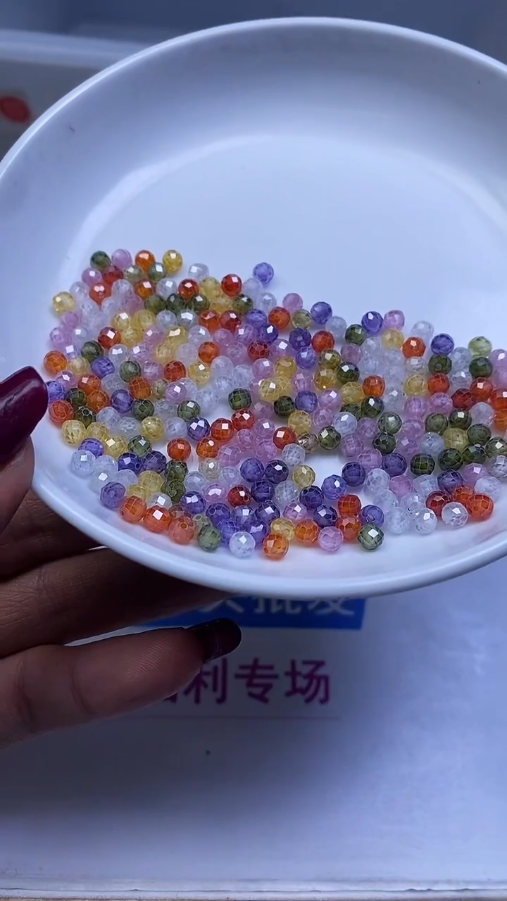 未镶嵌天然锆石散珠B2086 彩锆石切面4mm50个17元
