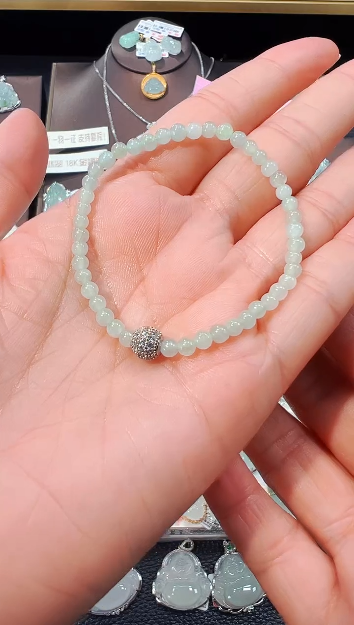 【闪购商品】翡翠手串未镶嵌小米珠甜阳绿手串