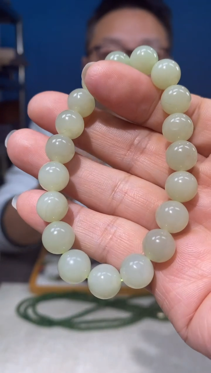 未镶嵌手链和田玉颜色多样性发货拍一发一