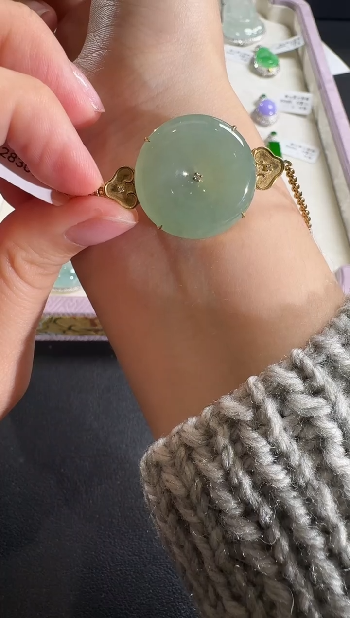 【闪购商品】翡翠吊坠(不含链)18K金镶嵌【源头工厂】钻石镶嵌手链