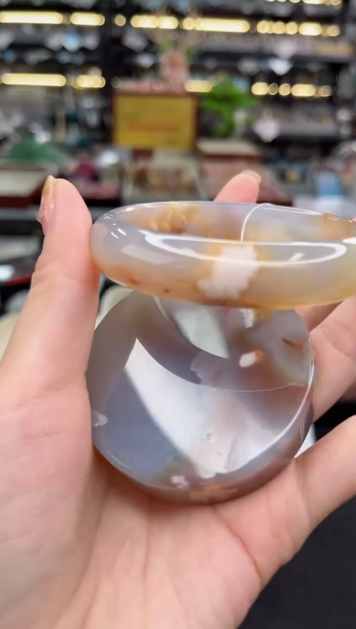 【闪购商品】石英质玉手镯未镶嵌58圈口（赠品镯心）1572221