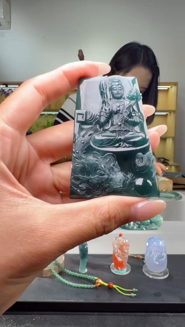 吊坠(赠链)未镶嵌翡翠虚空藏