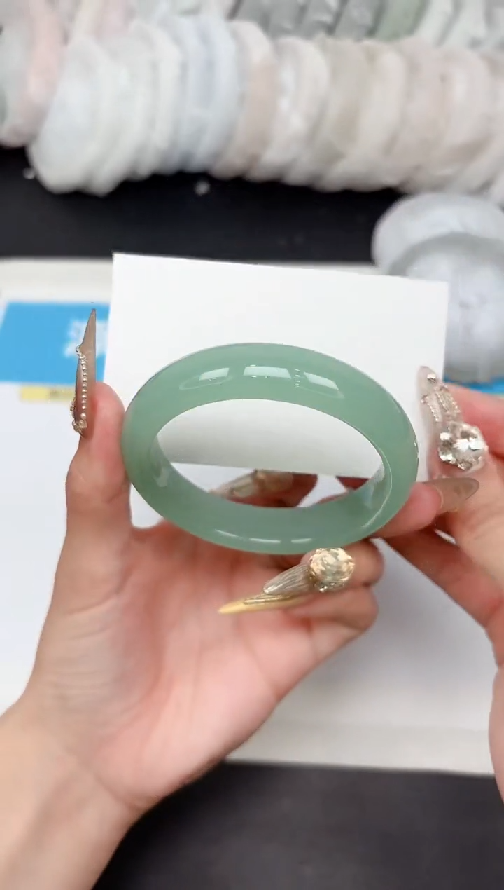 石英质玉手镯未镶嵌154-56.3