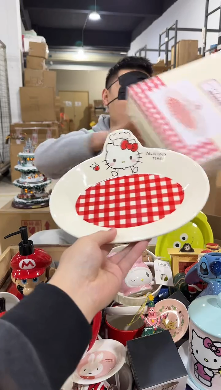 瓷片原盒kt猫红格子餐盘