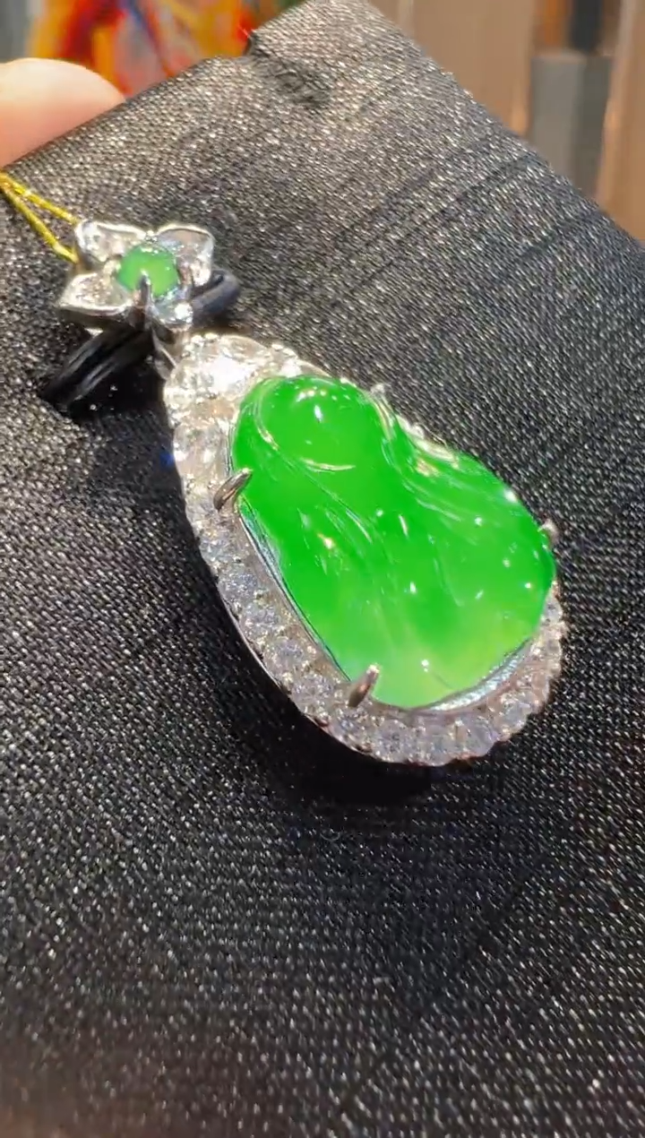 【闪购商品】翡翠吊坠(不含链)银S925镶嵌多样性发货一件