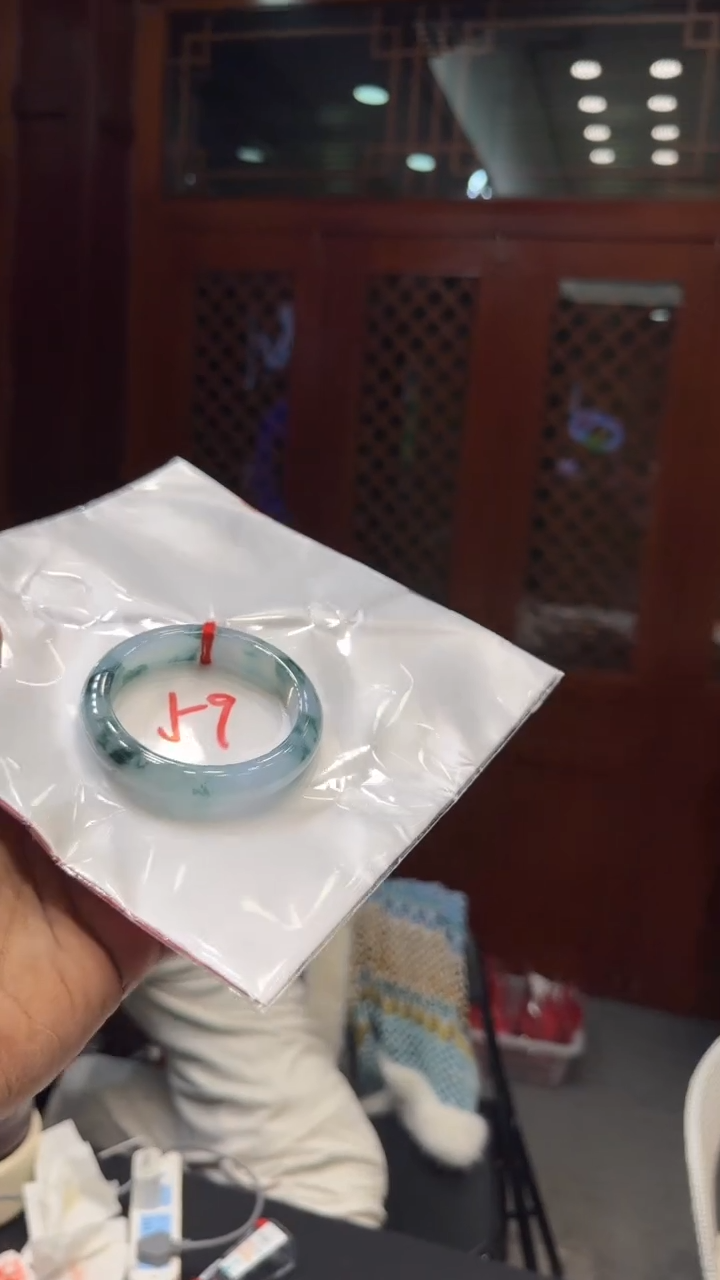 【闪购商品】翡翠手镯未镶嵌手镯