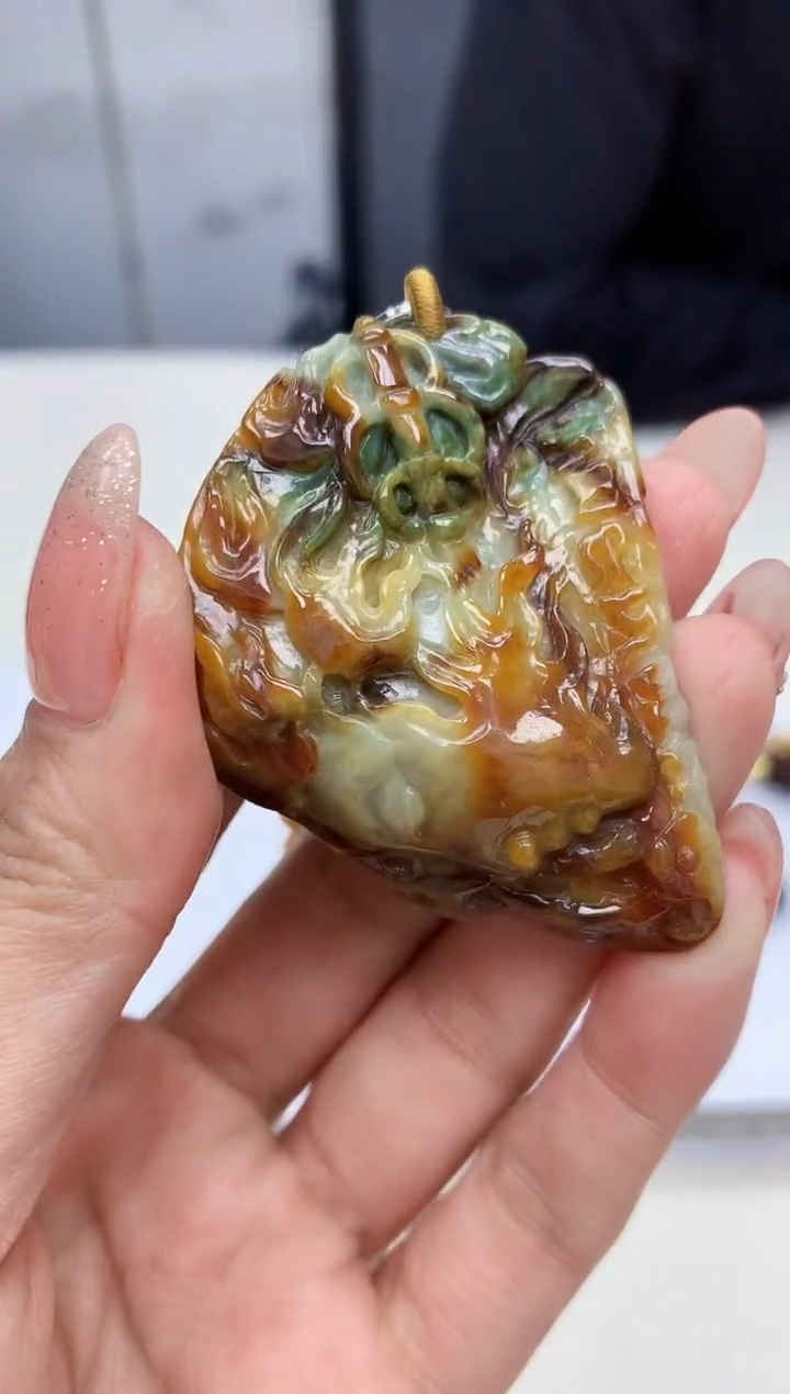 【闪购商品】定制翡翠未镶嵌4990MM-毛货挂件121赠珠链