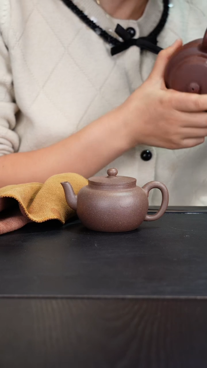 【闪购商品】平盖莲子紫砂茶壶鲨鱼皮