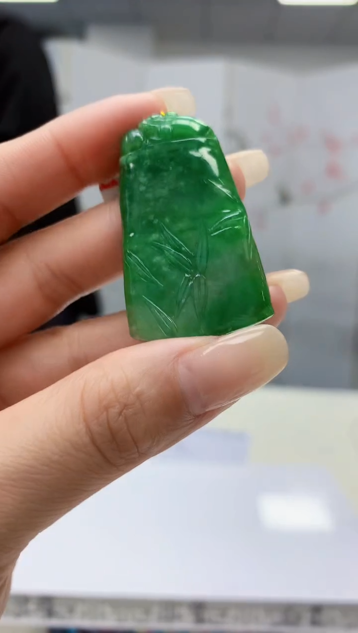 【闪购商品】定制翡翠未镶嵌5145lr-毛货挂件126