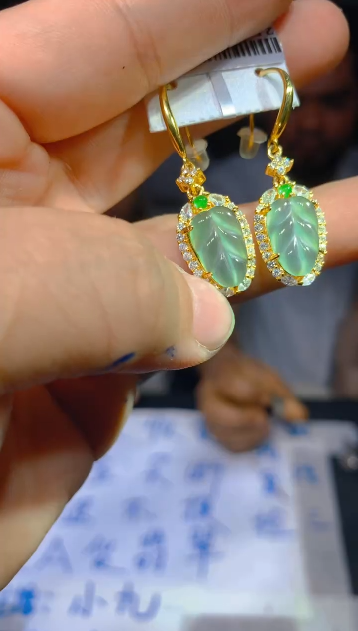 【闪购商品】定制翡翠未镶嵌217定制翡翠-多样性发货（发其一）