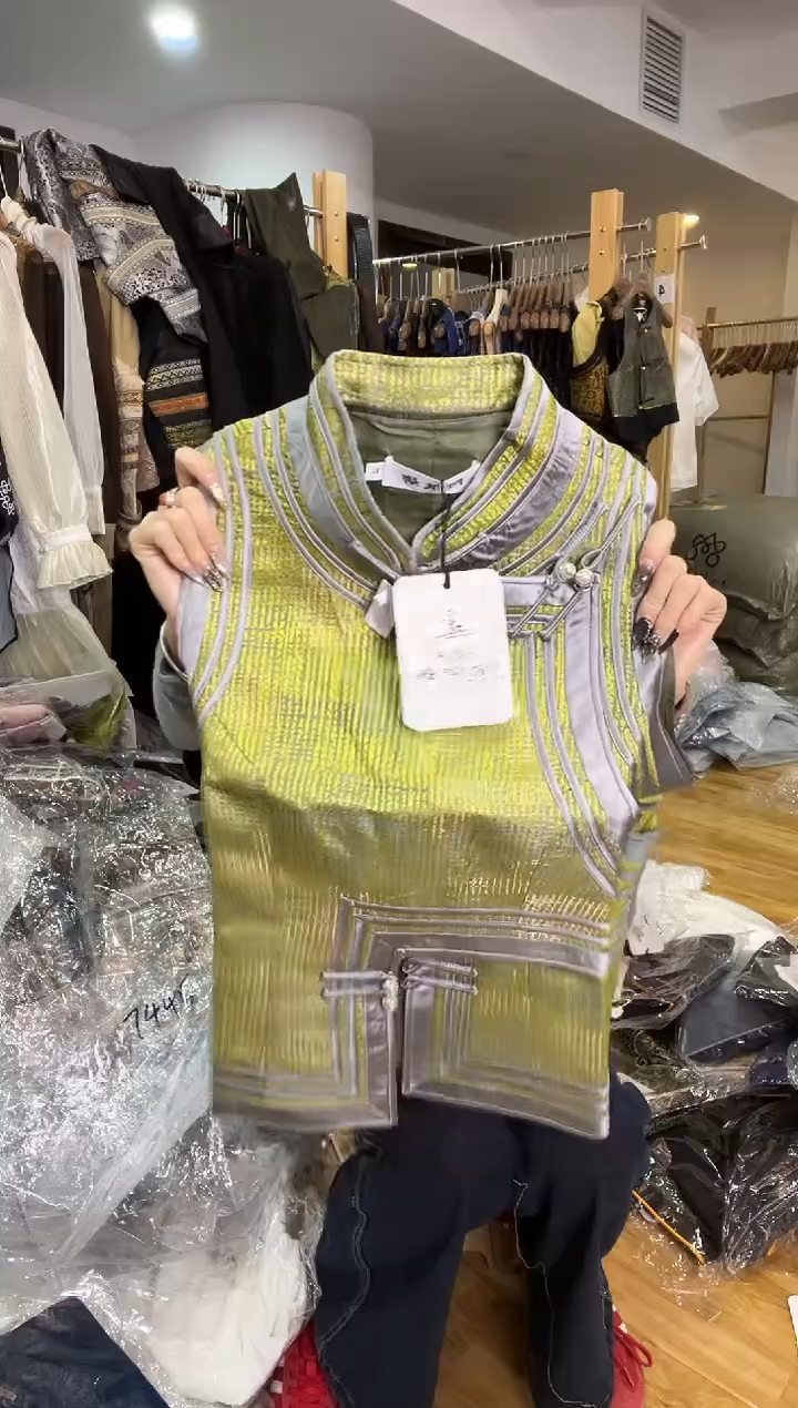 马甲       XL码      115-125斤