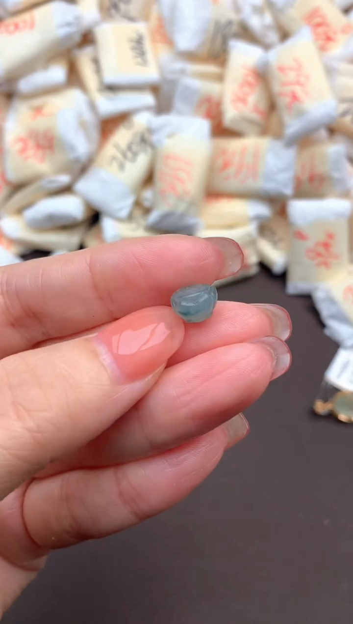 翡翠挂件未镶嵌一11