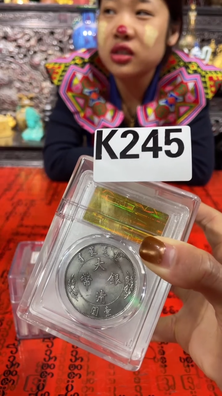 金属收藏阁精美家具饰品工艺摆件k245