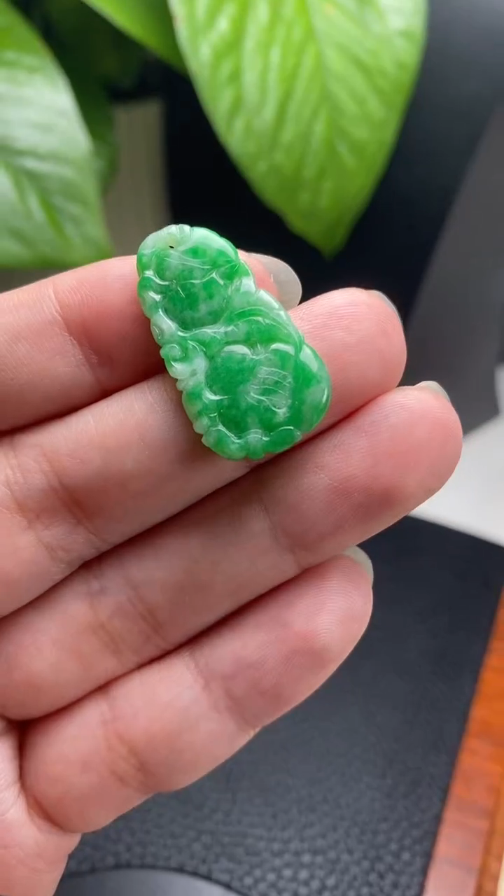 【闪购商品】翡翠颈饰未镶嵌翡翠A货