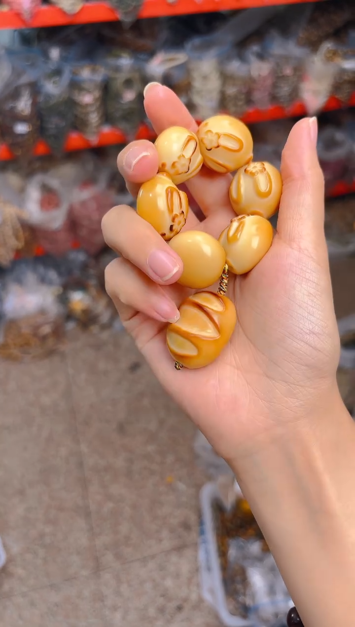 吊坠菩提根/象牙果新款黄色兔小手捻