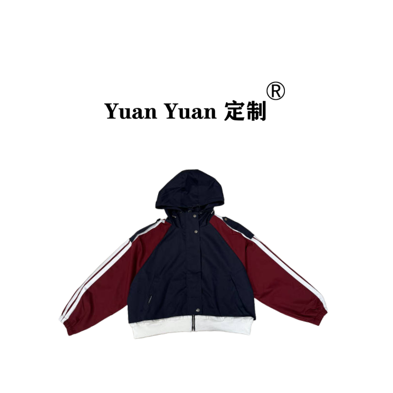 衣圆圆77790带帽学院风外套长袖潮流复古冬季印花外套