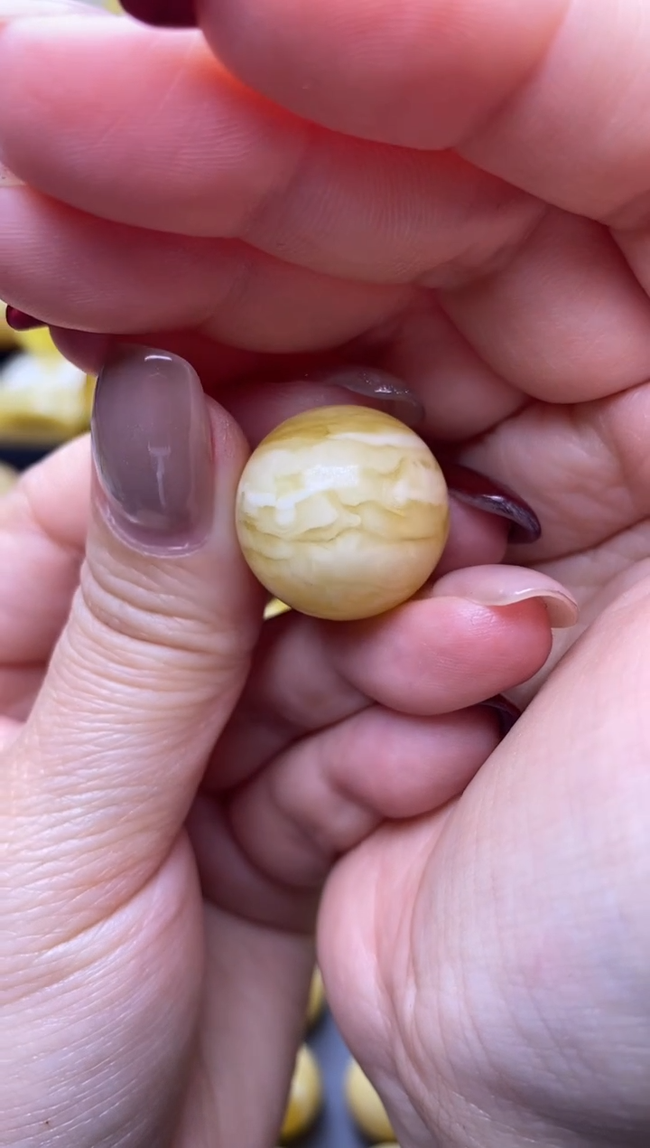 【闪购商品】琥珀裸石未镶嵌月.14/卡20mm