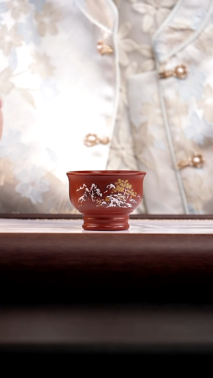 茶杯紫砂红清水雪景高脚杯