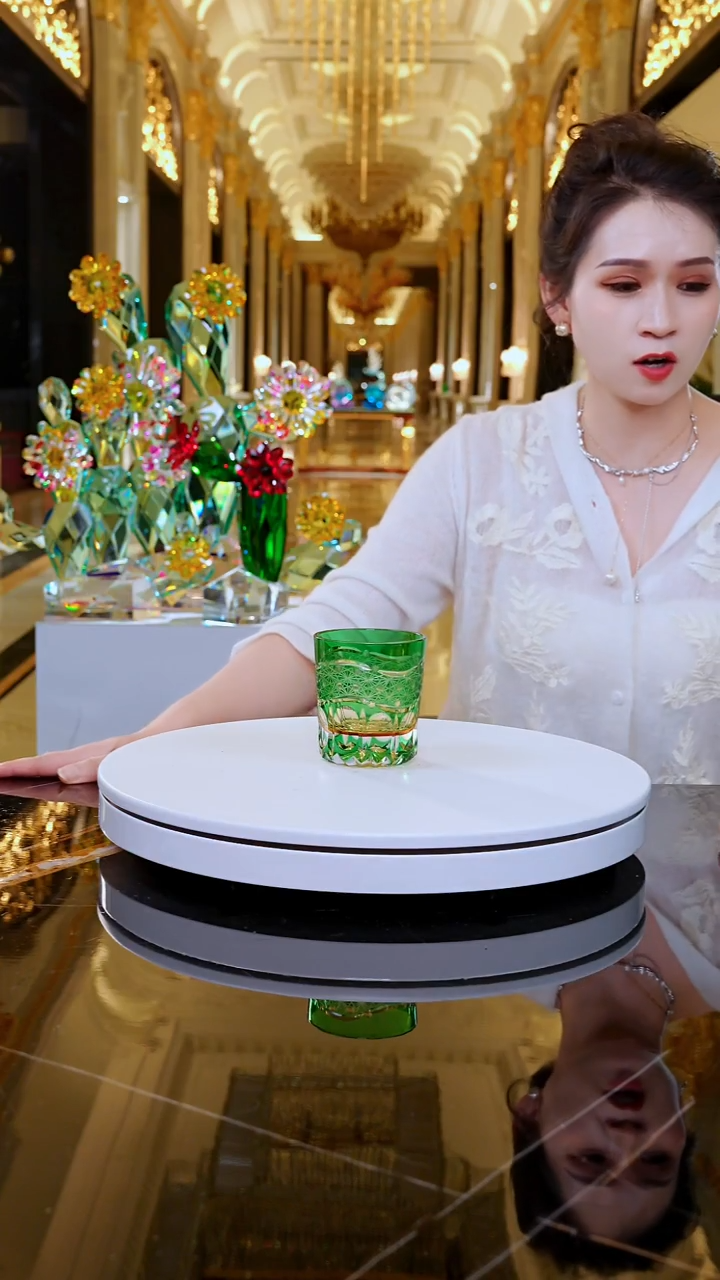 摆件绿色冷饮杯一只