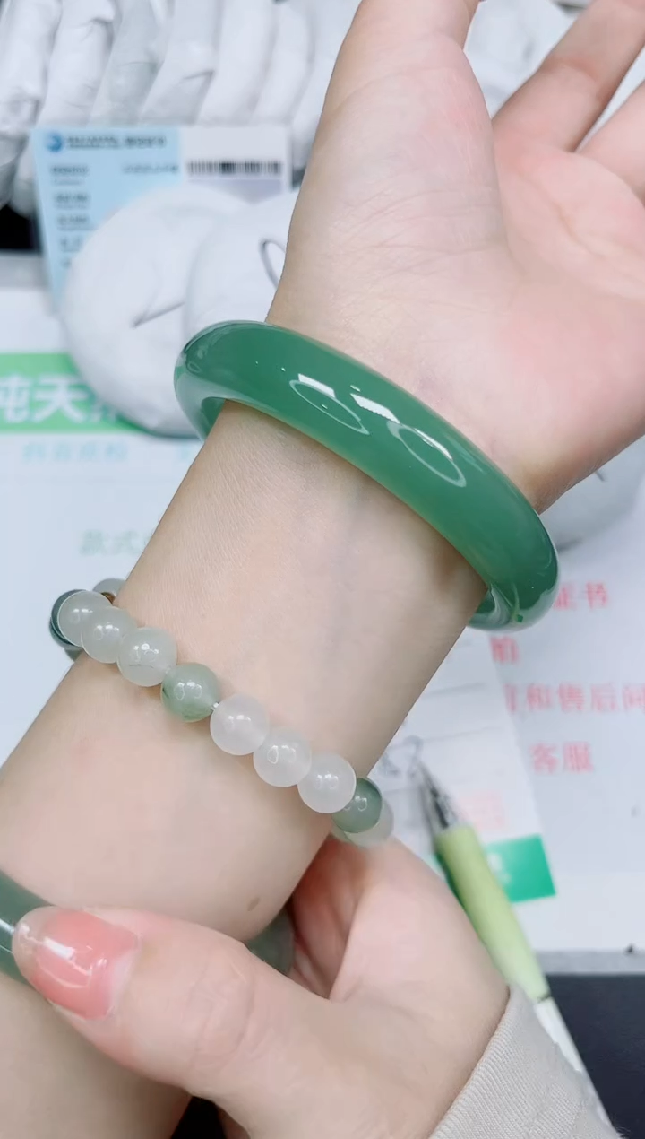 石英质玉手镯未镶嵌204-58