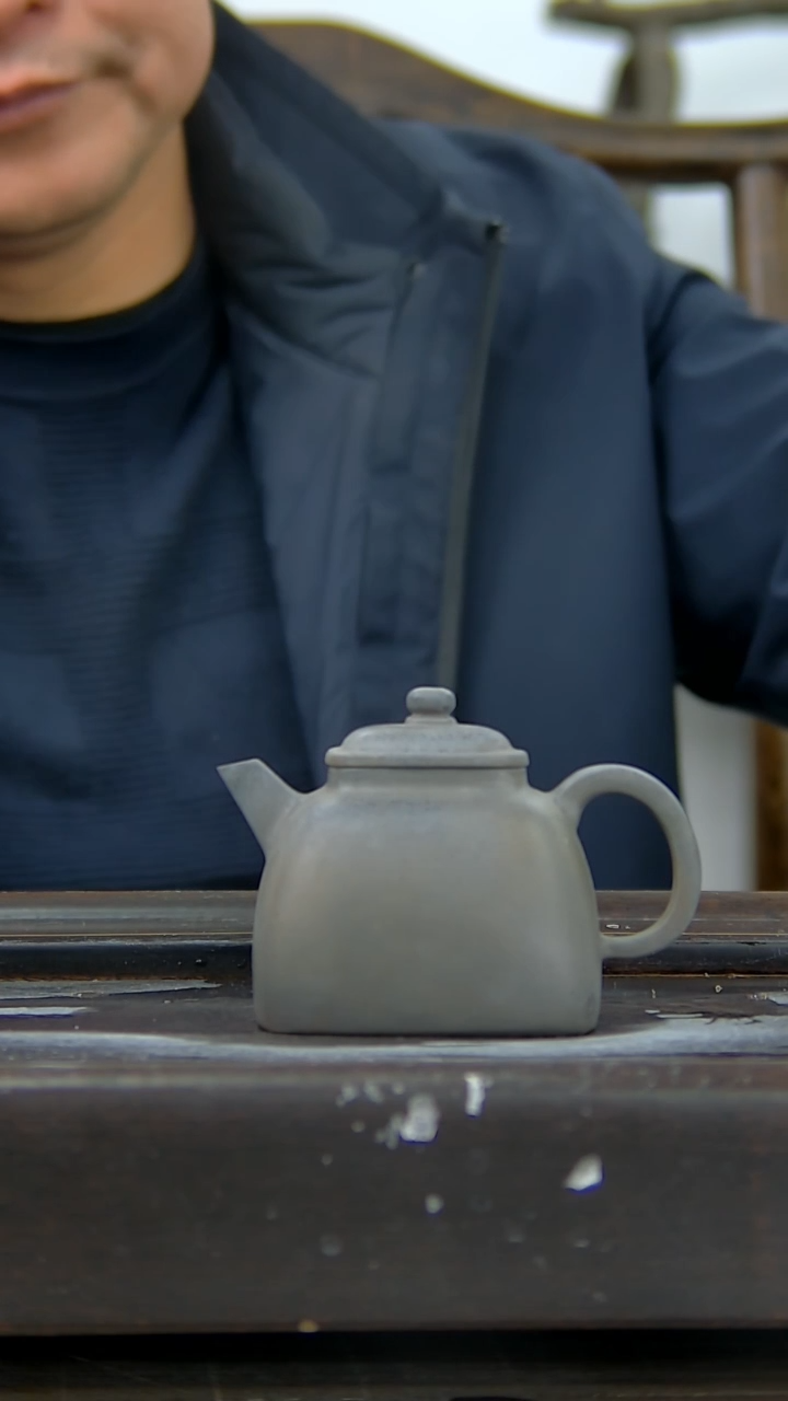 【闪购商品】贵台龙窑柴烧茶壶195