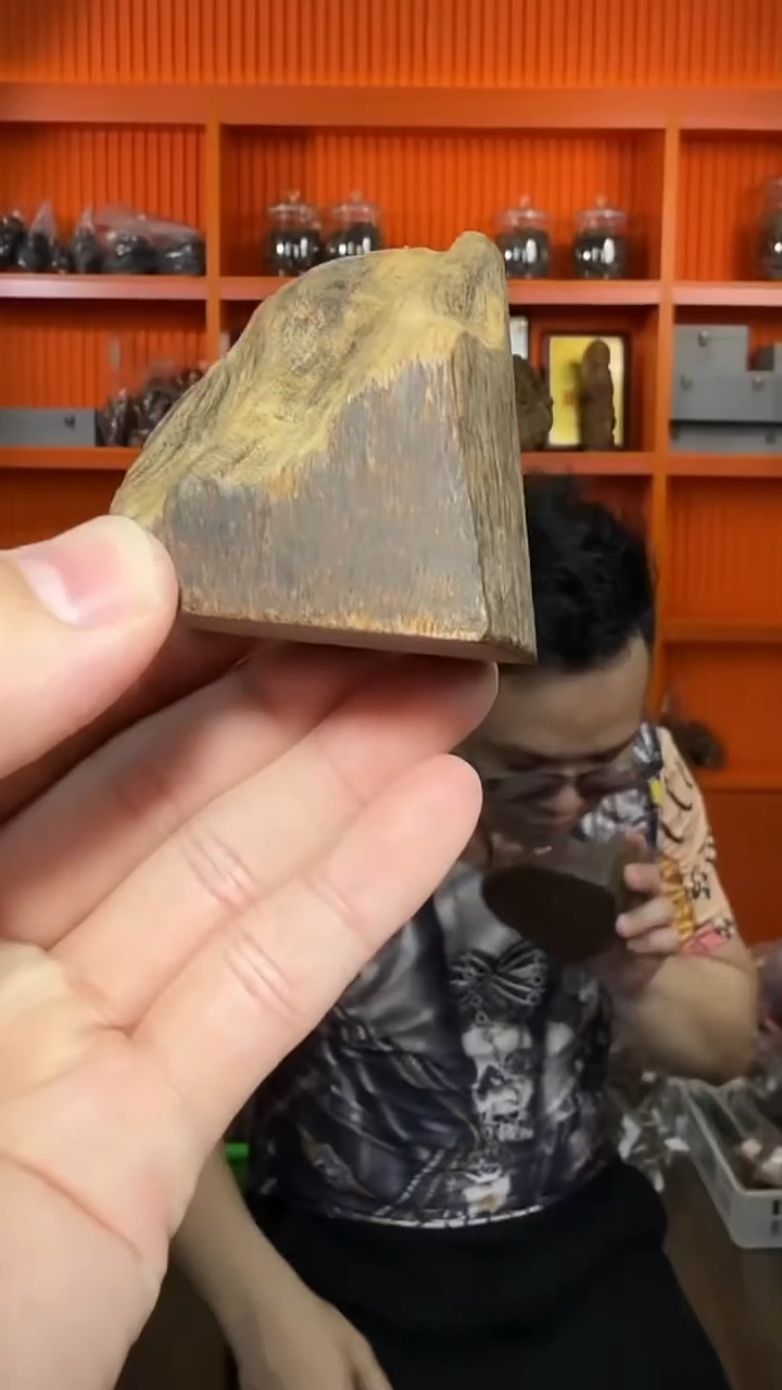 沉香手把件467号棋楠包头多样性发一