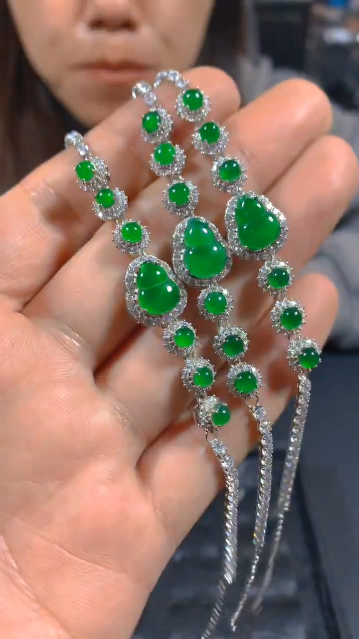 未镶嵌手链翡翠多样性发一