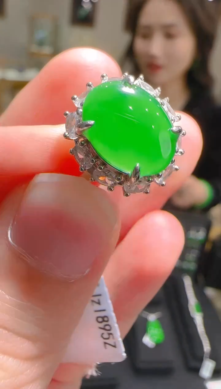 【闪购商品】翡翠戒指银S925镶嵌天然翡翠A货多样性发一件