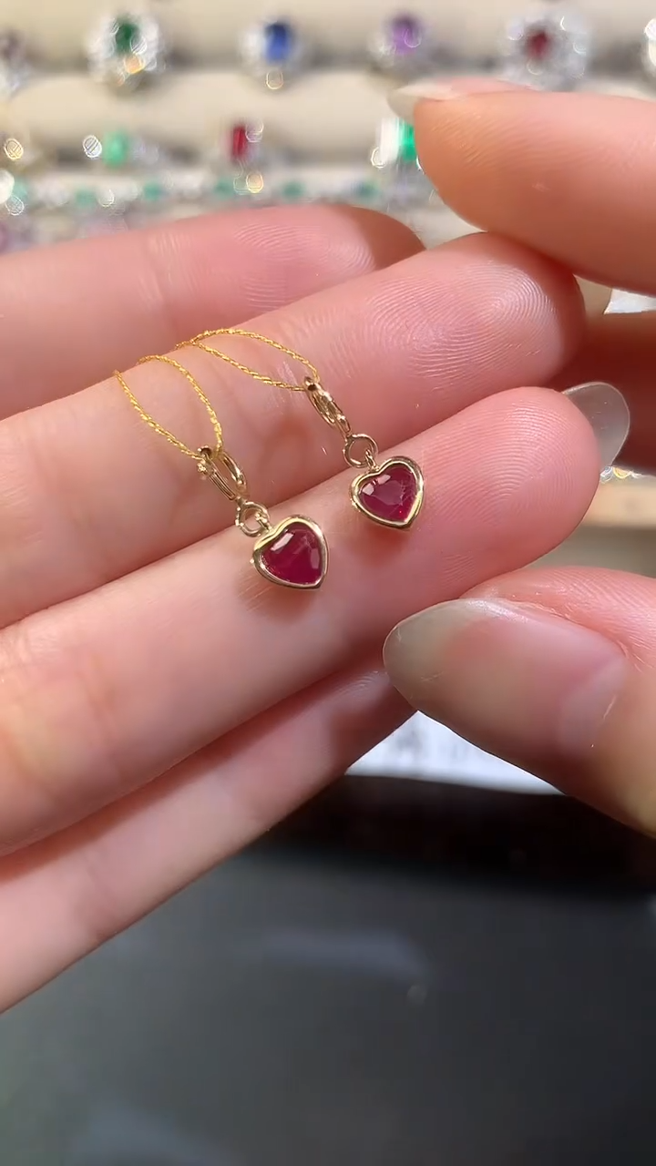 18K金镶嵌吊坠(不含链)红宝石多样性发其一D329|1880