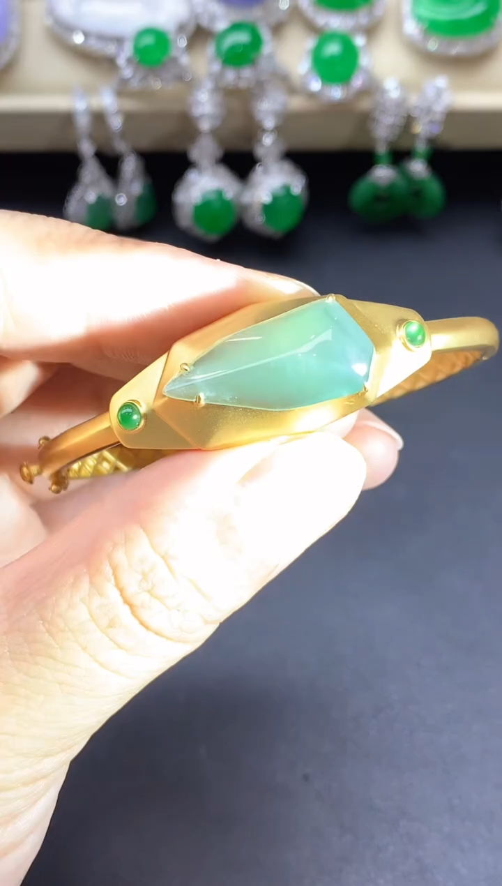 翡翠手镯18K金镶嵌343-中国好珍宝