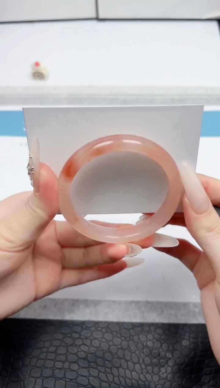 【闪购商品】石英质玉手镯未镶嵌105-54.8