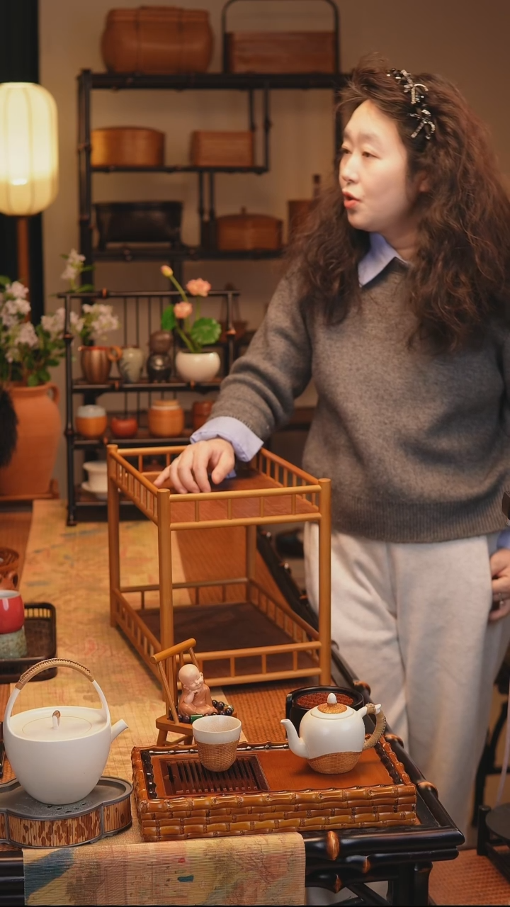 小满全围两层壶架杯架