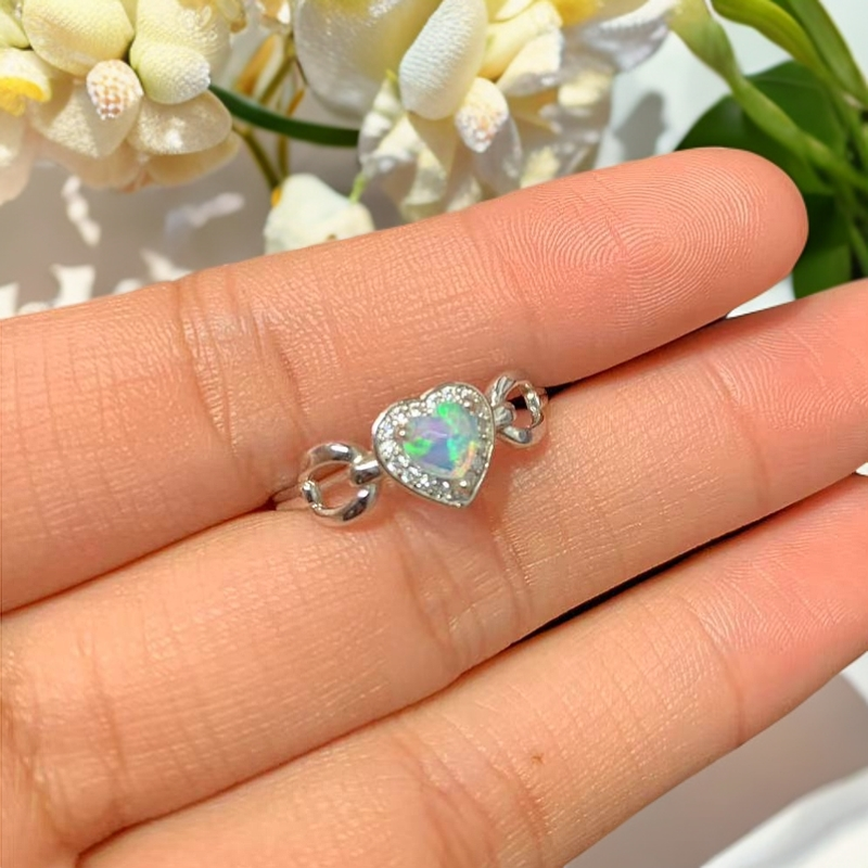 s925银天然欧泊戒指气质轻奢时尚小众简约爱心镶嵌心形精致银戒