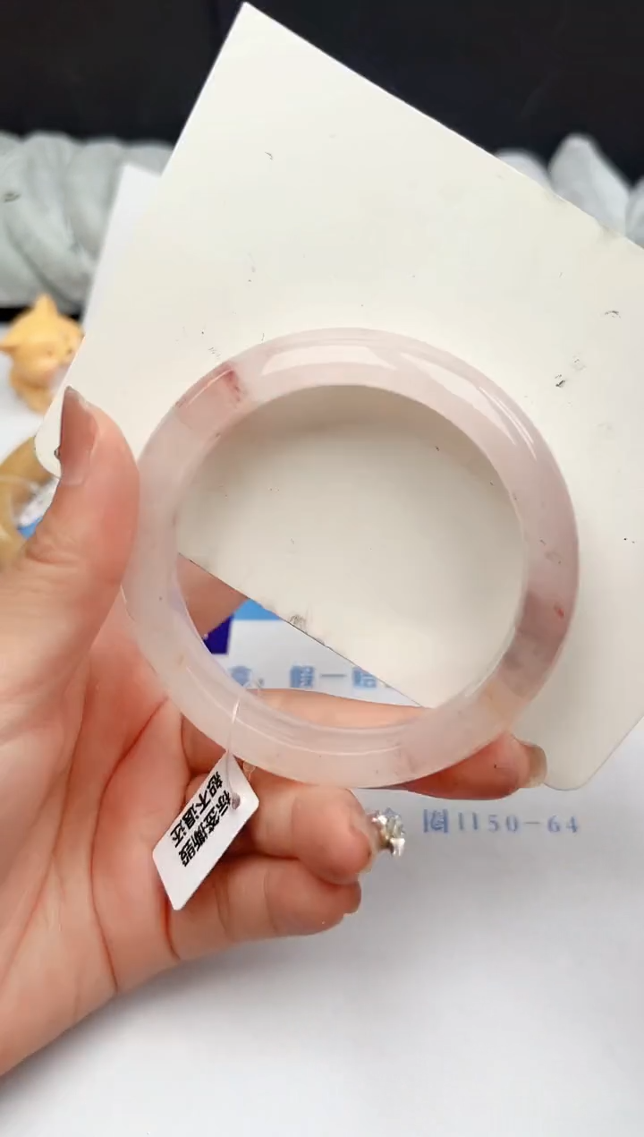 【闪购商品】石英质玉手镯合金308