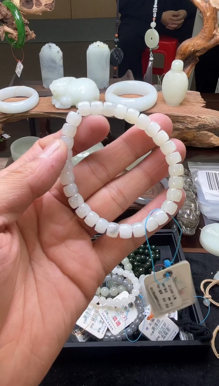 【闪购商品】和田玉手串未镶嵌卡8且末青花极限弧9007123