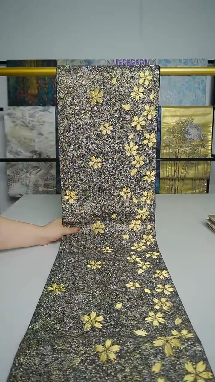 织绣织锦4织金樱花