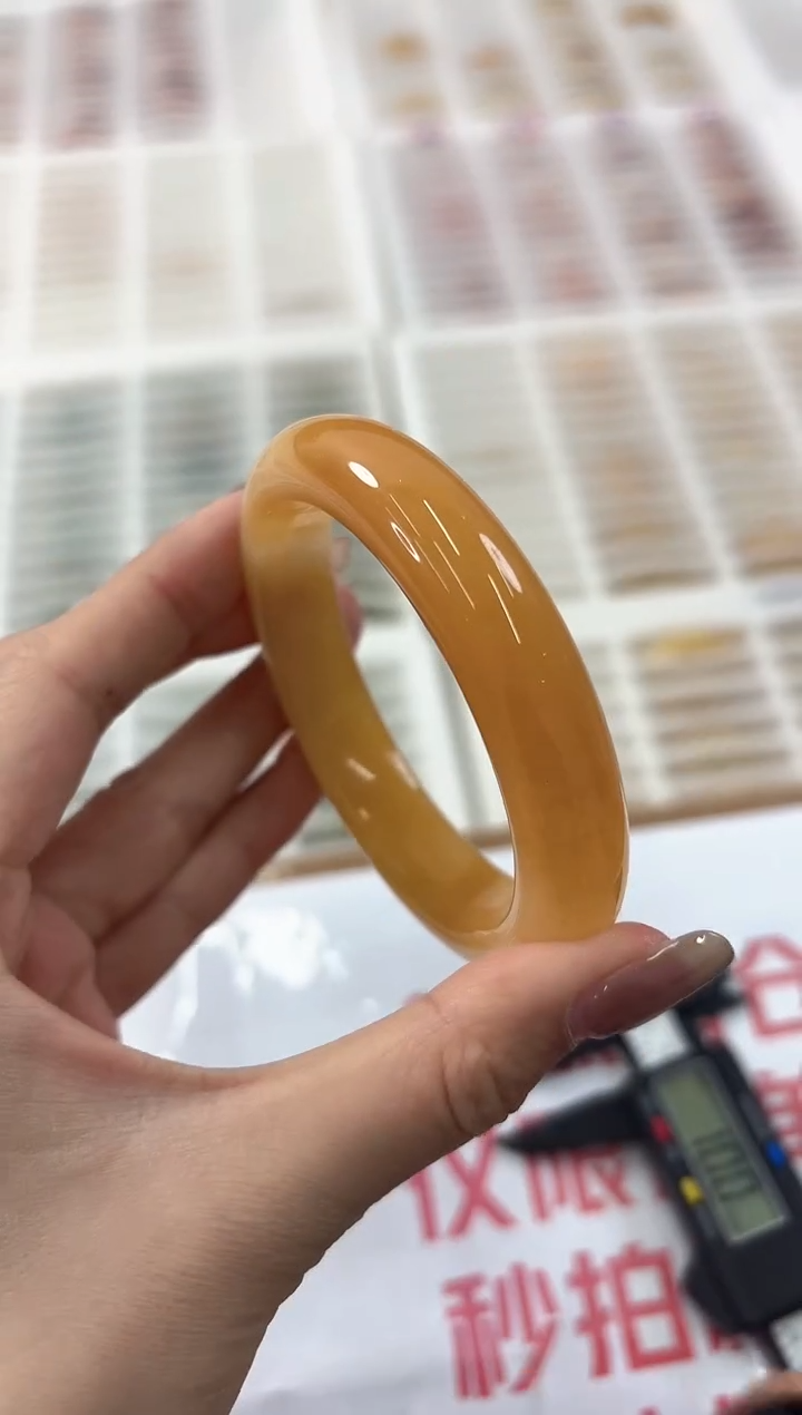 未镶嵌手镯石英质玉14-58HU