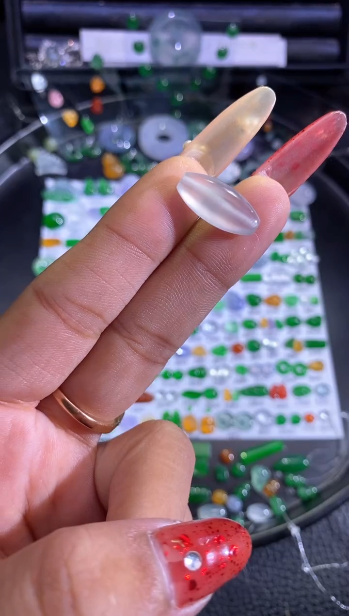 未镶嵌挂件翡翠珠子
