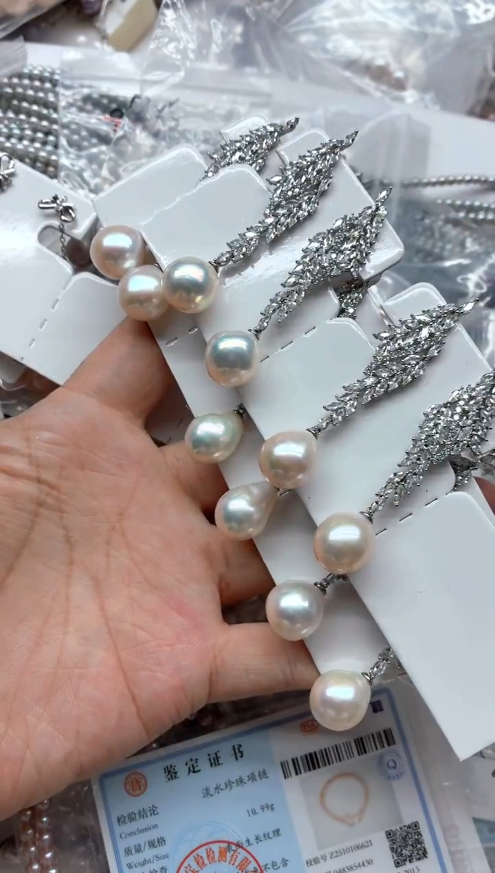 未镶嵌耳饰淡水珍珠多样性发其一，非无暇