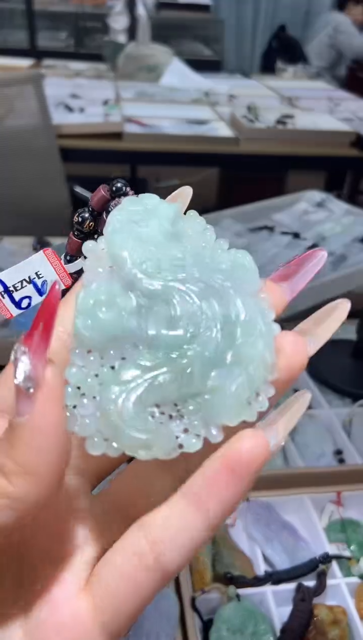 【闪购商品】翡翠颈饰未镶嵌天然缅甸翡翠A货未镶嵌