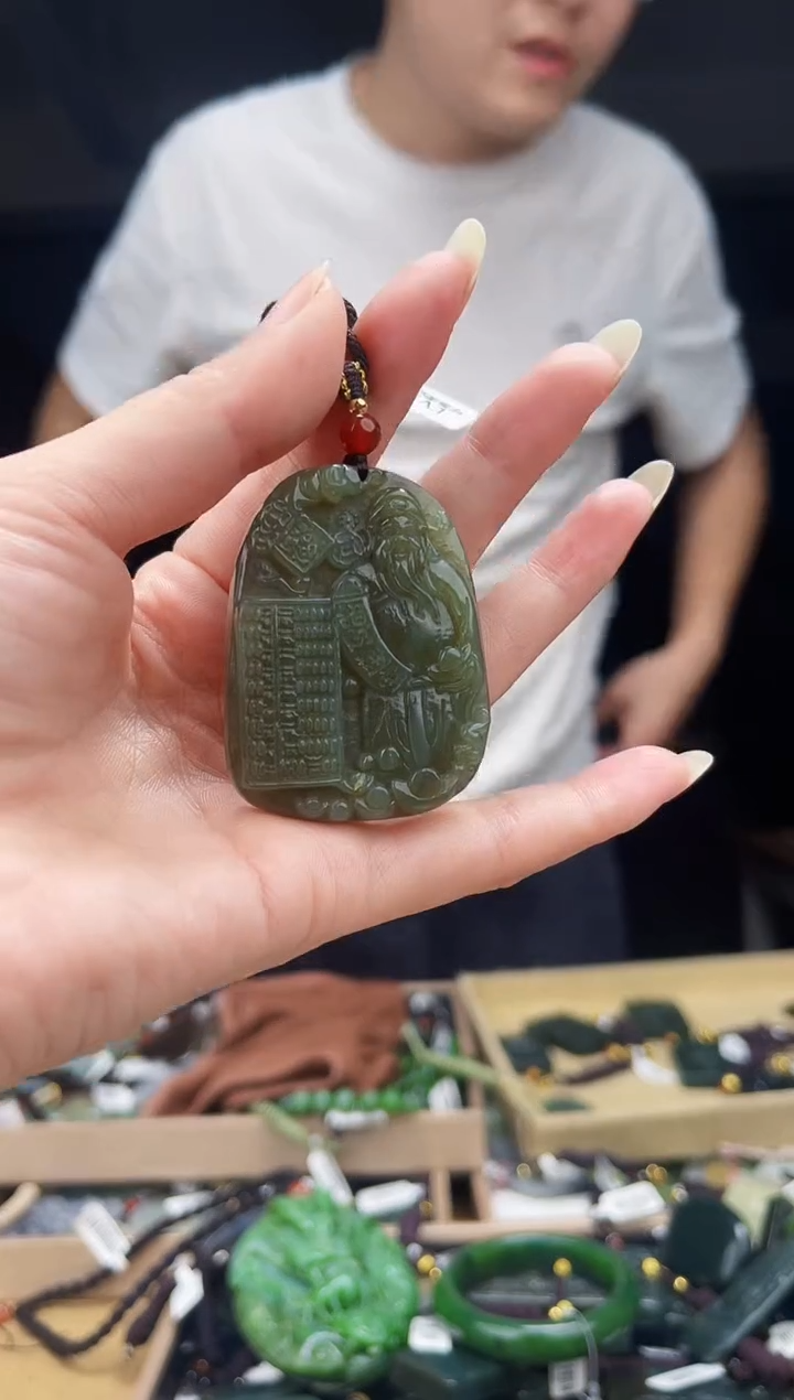 颈饰未镶嵌和田玉1