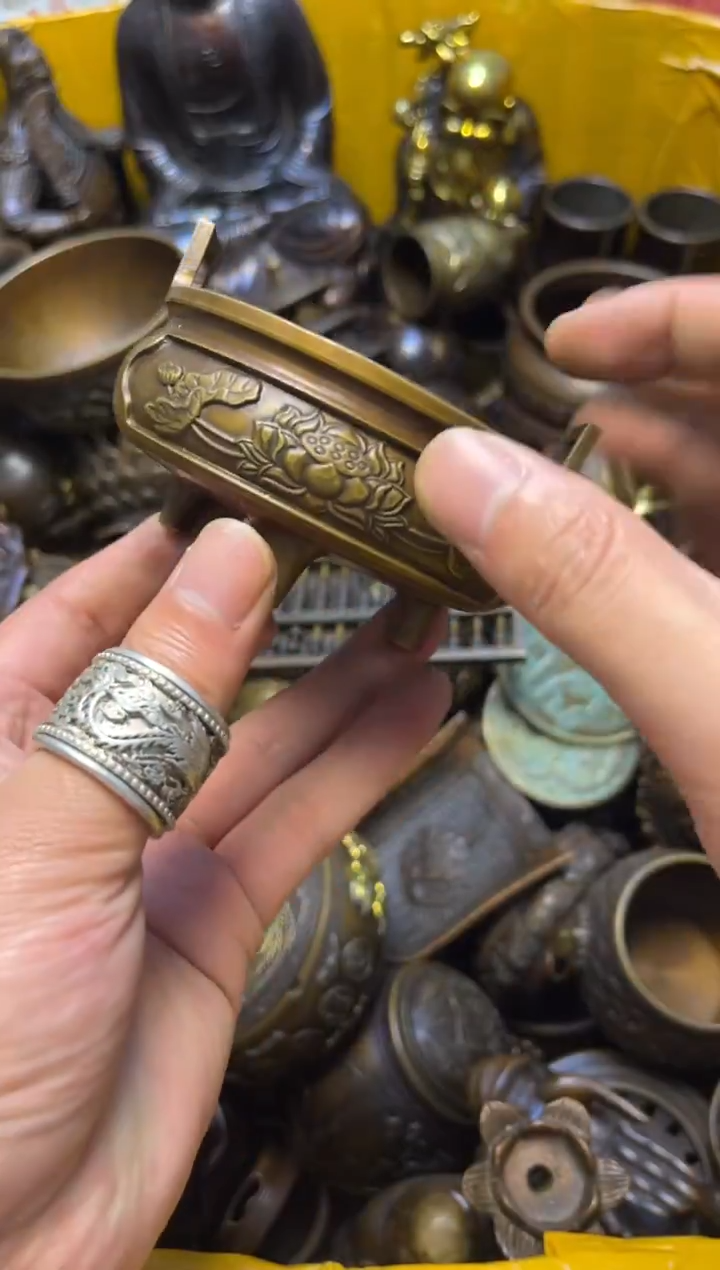 精美铜器，点击下单