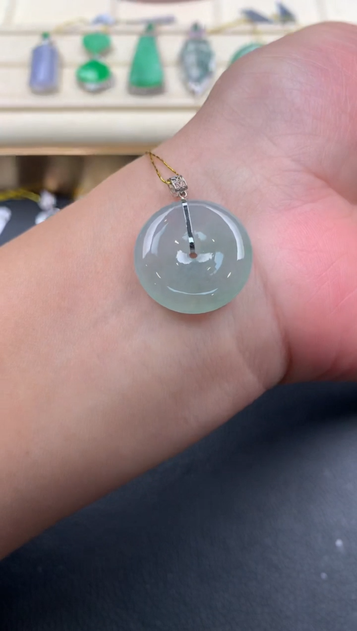 【闪购商品】翡翠颈饰18K金镶嵌D258       